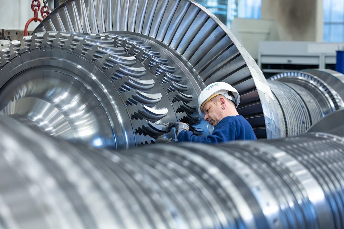 German business sentiment index rises for fourth consecutive month